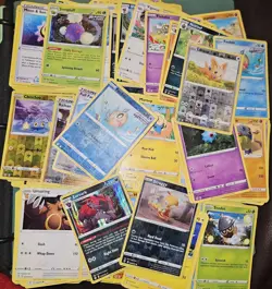 Pokemon TCG EVOLVING SKIES 400x+ Bulk Card Lot - Common, Uncommon, Holo, Reverse - Image 1