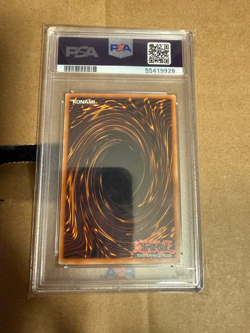 2004 SYE-001 YU-GI-OH! DARK MAGICIAN 1ST EDITION PSA 8 - Image 2