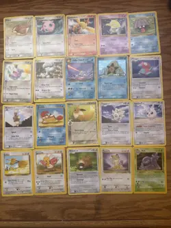 Lot Of 20 Pokemon Cards Including Rare Muk Holofoil - Image 1