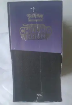 Pokemon TCG Sword & Shield Chilling Reign Elite Trainer Box Shadow Rider Calyrex - Image 3