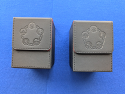 Magic The Gathering Duskmourn Playmats Valgavoth Twitching Doll & 2 Deck Boxes - Image 5