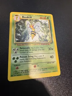 Beedrill 17/102 Base Set Pokemon Card 1999 Vintage WOTC Rare NM/LP - Image 2