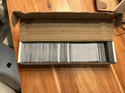 +/- 950 Magic the Gathering Cards Lot - Commons and Uncommons - MTG Various Sets - Image 1