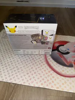 Pokemon TCG Celebrations ETB 25th Anniversary Elite Trainer Box New Sealed 820650809439 - Image 4