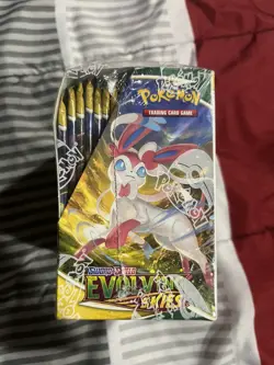 Pokemon Sword and Shield Evolving Skies Booster Box Sealed/New - Image 3
