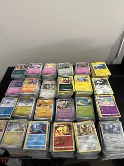 1000 English Pokemon Bulk Lot including 100 Holos - C/UC/Rares - No Energy - Image 1