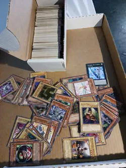 Lot Of Approx 500 Vintage YU-GI-OH TRADING CARDS. Tcg . Rare - Image 1