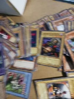 Lot Of Approx 500 Vintage YU-GI-OH TRADING CARDS. Tcg . Rare - Image 4