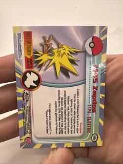 Zapdos #145 NM Pokemon Topps Chrome Series 2 - Image 2
