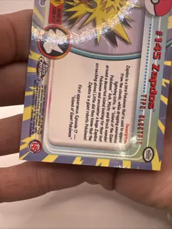 Zapdos #145 NM Pokemon Topps Chrome Series 2 - Image 3