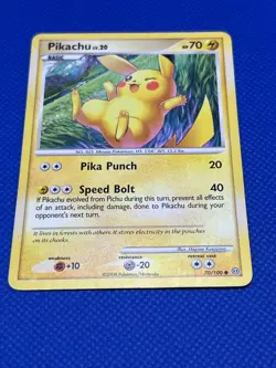 Pokemon Tcg Pikachu 70/100 Stormfront Non Holo - Image 2