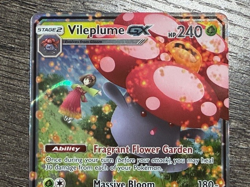 POKEMON VILEPLUME GX 4/236 ULTRA RARE HOLO 2019 COSMIC ECLIPSE + DARKRAI SLEEVE - Image 2