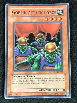 YUGIOH GOBLIN ATTACK FORCE DB1-EN202 SUPER PLAY/EDGE-WEAR - Image 1