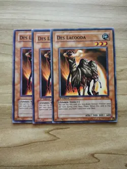 Yu-Gi-Oh! - Des Lacooda 3X - Complete Playset - Image 1