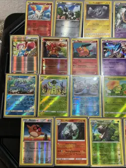 (30) Pokemon Cards Lot WOTC Vtg Holo STAMPED REVERSE Latios Magmar Tauros - Image 2