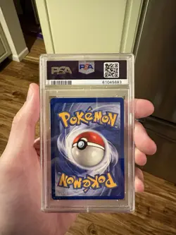 1st Edition 1999 Pokemon Articuno Holo PSA8 Fossil Card 2/62 - Image 2