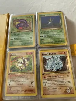 Vintage Pokemon bulbasaur Binder (176 Cards) 1st ed, fossil,jungle,base, Japanes - Image 3