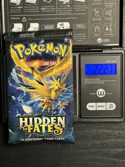 HIDDEN FATES 22.27g🔥🔥 Pokemon TCG Booster Pack Sealed New - Image 1