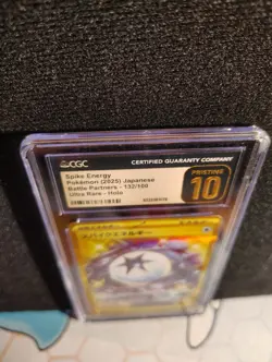 CGC 10 PRISTINE SPIKE ENERGY 132/100 2025 POKEMON JPN BATTLE PARTNERS UR HOLO - Image 5