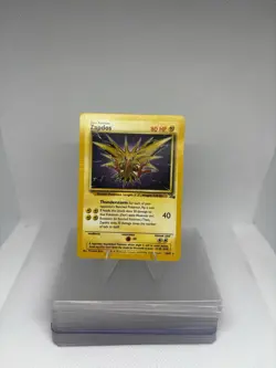 Pokemon TCG Zapdos Fossil Unlimited Rare Card 30/62 - Image 1