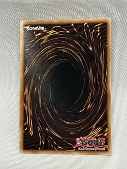 Yu-Gi-Oh! Blue-Eyes White Dragon PGL2-EN080 & Malefic Blue-Eyes White Dragon - Image 3