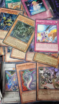 520+ Vintage Yu-Gi-Oh! English & Spanish Card Lot LP-DM Holos-Non Holos - Image 2
