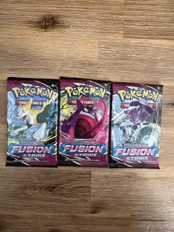 Pokemon TCG Sword and Shield Fusion Strike & more lot of 12 Sealed Booster Packs - Image 1