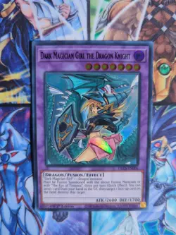 Yu-Gi-Oh Dark Magician Girl the Dragon Knight Alt Art (Purple) DLCS-EN006 - Image 1