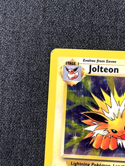 Pokemon TCG Jolteon Jungle 4/64 Holo Unlimited Holo Rare LP - Image 4