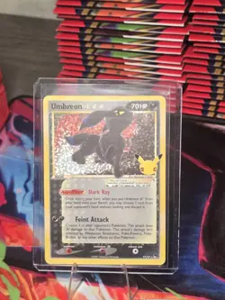 Pokemon TCG Umbreon Gold Star 17/17 Celebrations Classic Collection Holo - Image 1
