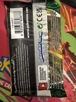 Lot of 8 Pokemon SWSH Evolving Skies Booster Packs, Brand New, Factory Sealed - Image 4