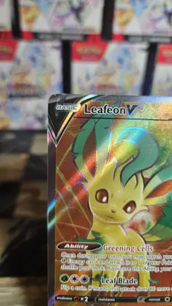 Pokemon TCG Leafeon v Full Art Holo Rare Card 166/203 Evolving Skies - Image 2