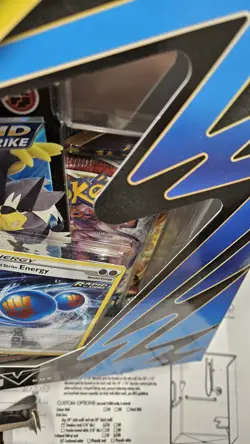 Pokemon Rapid Strike Urshifu V Box - SWSH05: Battle Styles - Image 3