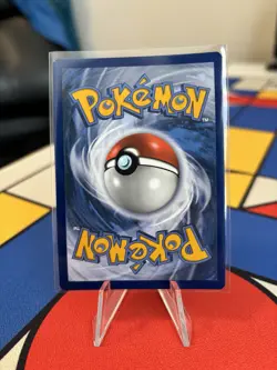 Pidgeot V 137/196 SWSH: Lost Origin Holo Pokemon TCG Card NM - Image 2