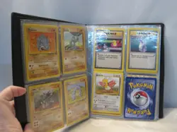 Pokemon 1999 Official Trading Card Game Nintendo Vintage Binder w/ cards - Image 5