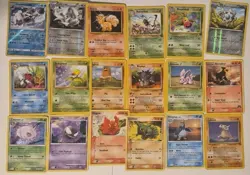 Pokemon TCG - Vintage Lot Of 30 Cards - Team Rocket - Jungle - Fossil - Neo - Image 1
