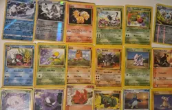 Pokemon TCG - Vintage Lot Of 30 Cards - Team Rocket - Jungle - Fossil - Neo - Image 2