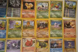 Pokemon TCG - Vintage Lot Of 30 Cards - Team Rocket - Jungle - Fossil - Neo - Image 5