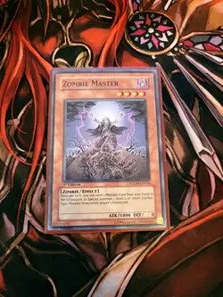 YUGIOH TCG ZOMBIE MASTER SDZW-EN016 COMMON 1ST EDITION NM - Image 1