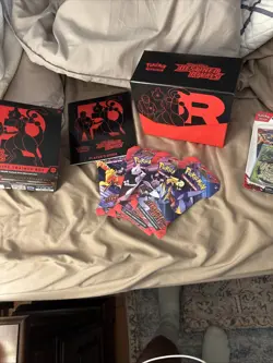 Pokemon TCG Destined Rivals ETB Elite Trainer Box Opened With 5 Packs - Image 2