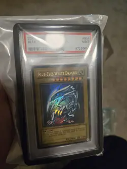2002 YU-GI-OH! STARTER DECK: KAIBA #001 BLUE-EYES WHITE DRAGON PSA 9 - Image 4