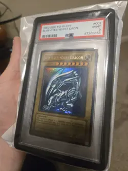 2002 YU-GI-OH! STARTER DECK: KAIBA #001 BLUE-EYES WHITE DRAGON PSA 9 - Image 5