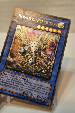 Ultimate Rare Herald of Perfection TSHD-EN039 Unlimited Yugioh 1058 - Image 4