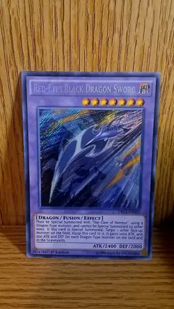 Yu-Gi-Oh! SECRET RARE HOLO CARD RED-EYES BLACK DRAGON SWORD DRL2-EN012 1ST NM - Image 1