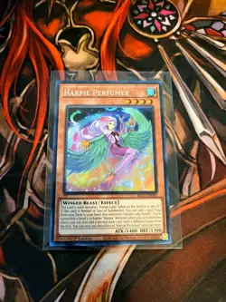 YUGIOH TCG HARPIE PERFUMER BLC1-EN041 ULTRA 1ST ED NM - Image 1