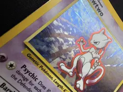 Pokemon Mewtwo 10/102 Base Set Holo English 1999 Card - HP - Image 2