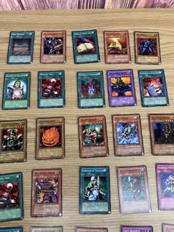 Yugioh Vintage Lot Of 25 Yu-Gi-Oh! Cards!! - Image 3