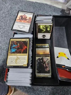 MTG *French* Khans of Tarkir near complete set with tons of extras! - Image 1