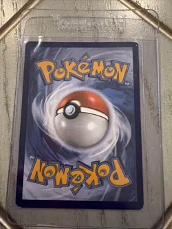 Reshiram Amazing Rare 017/072 Pokemon Shining Fates - Image 3