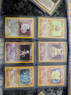 Pokemon Base Set Vintage Lot 60+ cards - 6 holos including Alakazam and Mewtwo - Image 2